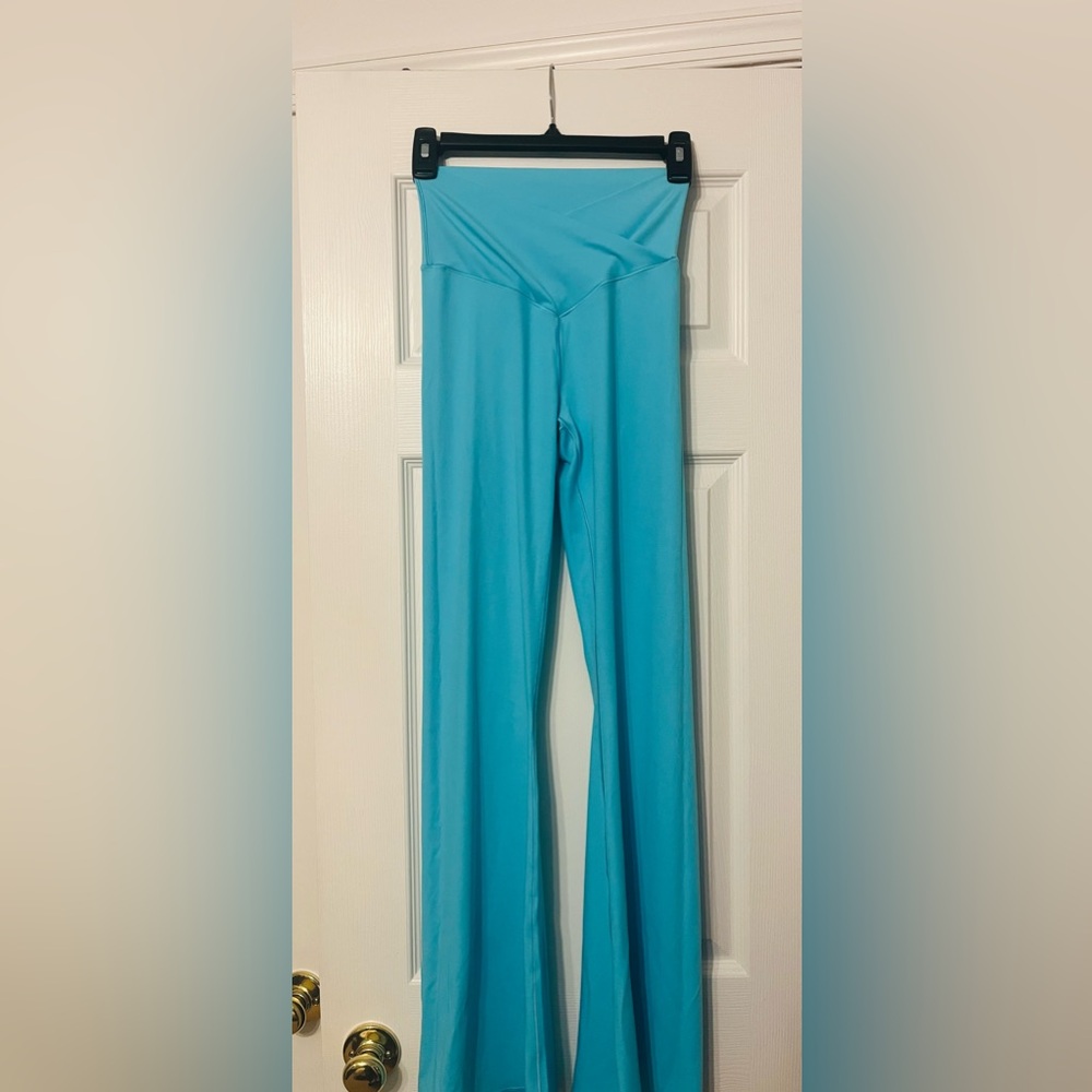 Offline by Aerie Real Me High waisted crossover flare leggings. Tiffany Blue